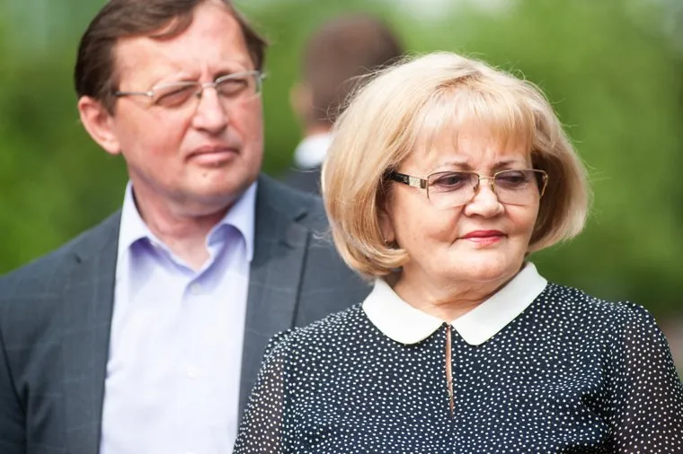 Открытие именной скамейки Наины Ельциной на набережной реки Исеть. Екатеринбург