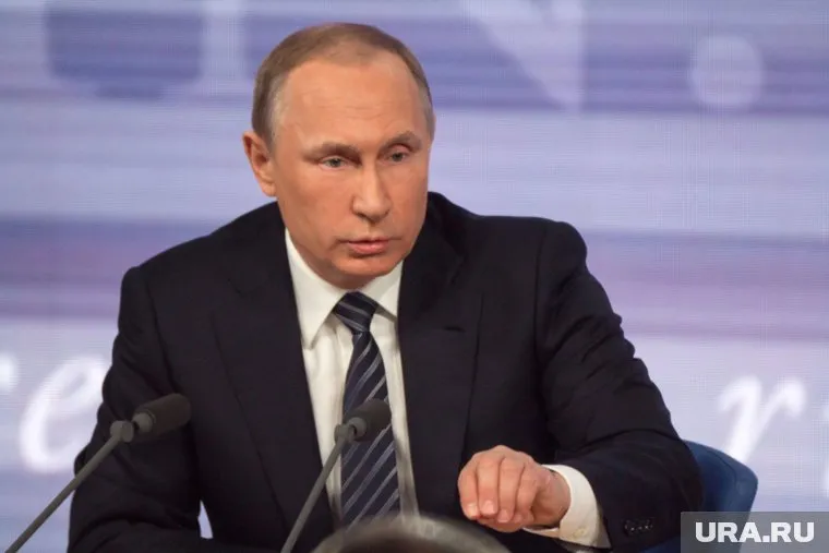 Путина 11 декабря встретили на территории Сирии