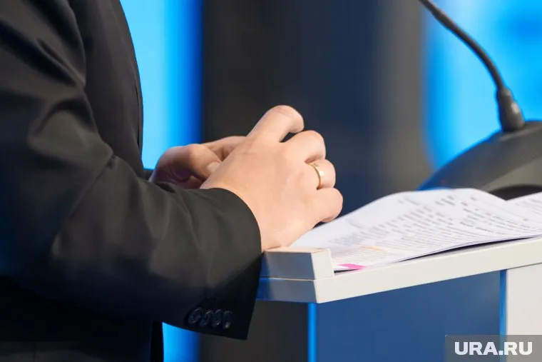 Анонимные публикации утверждают, что против главы депЖКХ якобы возбуждено уголовное дело