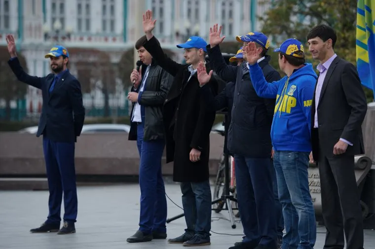 Митинг ЛДПР на площади Труда. Екатеринбург, сизов денис, безденежных антон, торощин игорь, шилков данил