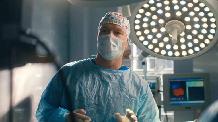 Продолжение истории хирурга Глеба Каверина выйдет на экраны 17 ноября в 20:00