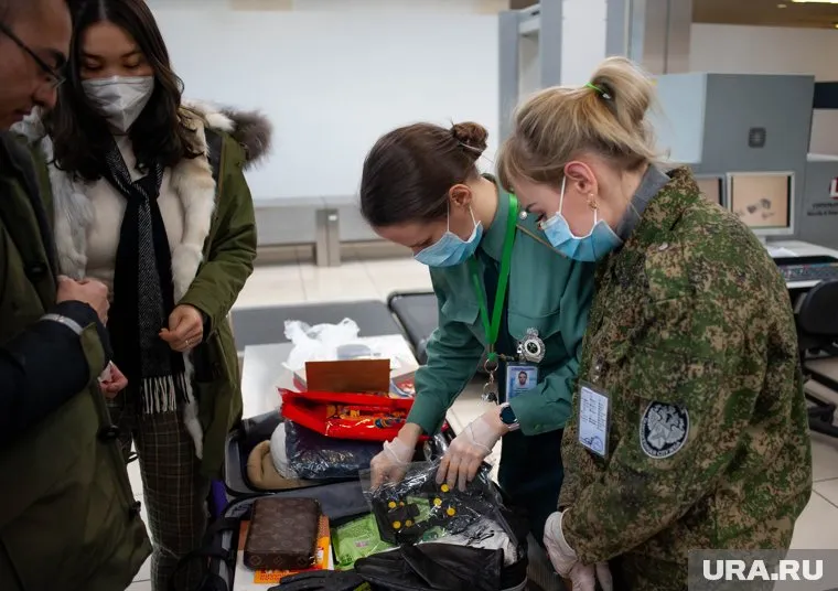 Россиянам рекомендуют отказаться от поездок в Южную Корею, Италию и Иран