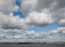 В Тюмени небо затянется облаками с редкими прояснениями