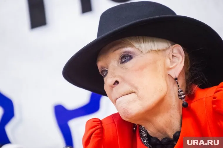 Со Светланой Светличной простились 20 ноября.