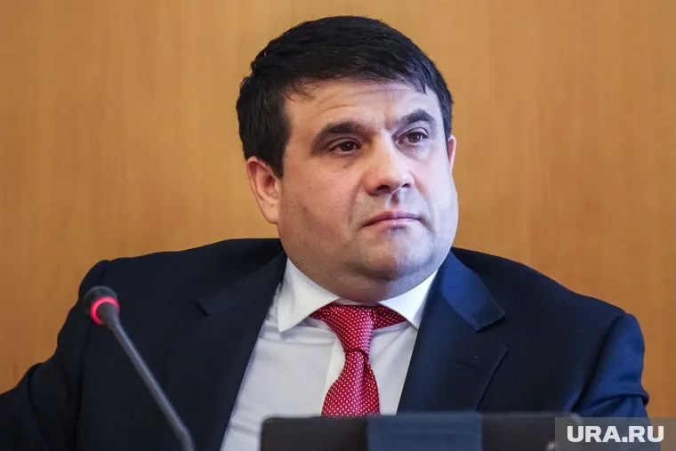 Владимир Пискайкин планирует провести в гордуму Тюмени как минимум двух эсеров