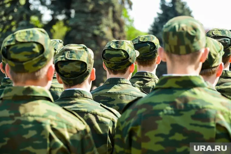 Российские военные вернулись в Россию в результате обмена, заявили в Минобороны РФ