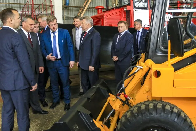 Заместитель председателя правительства Российской Федерации Юрий Борисов на Курганском машиностороительном заводе. Курган