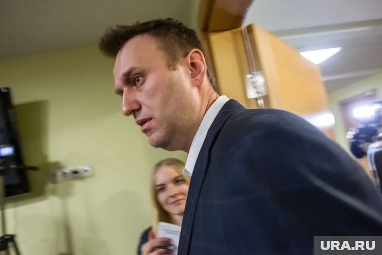 Алексея Навального доставили в ИК Коломны