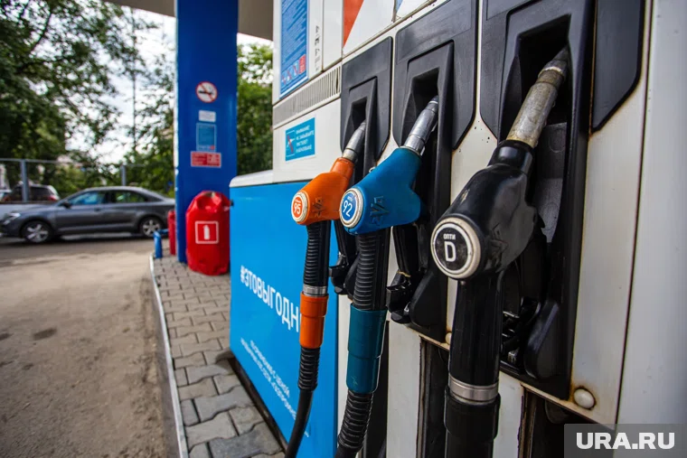 Ограничения будут касаться марок бензина АИ-92, АИ-95 и дизельного топлива