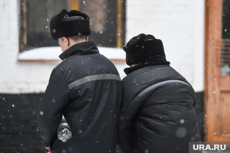 Осужденные приняли участие в обряде омовения в освященной воде