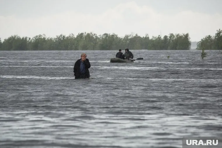 Сирены оповещения о возможном ЧС включили в Геленджике