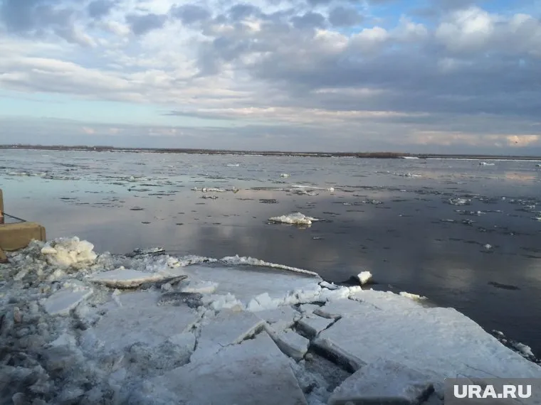Ледоходу осталось меньше 150 километров до Салехарда