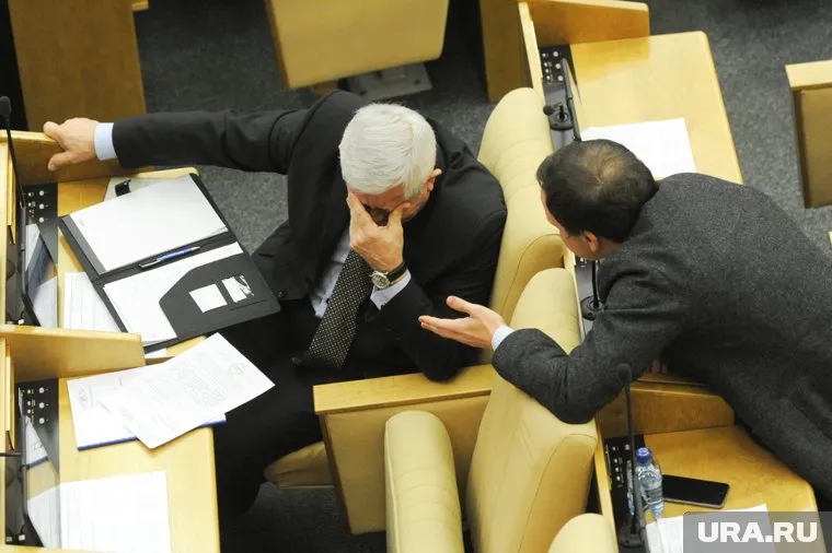 Депутаты Госдумы возмутились тем, что пенсионные льготы отнимают только у них