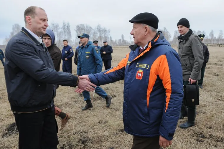 Совместные учения МЧС Челябинской и Курганской областей по тушению лесных пожаров. Челябинск, савченко евгений, климов олег