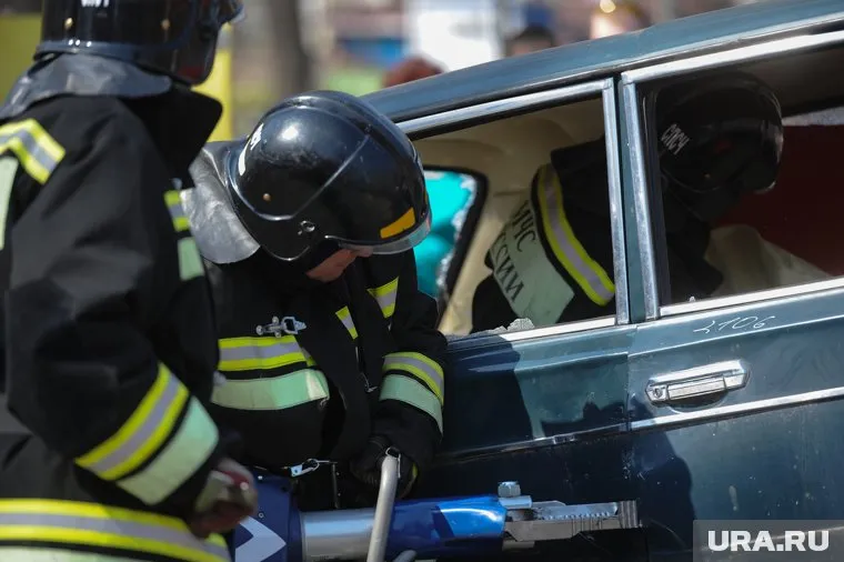 Спасатели ежемесячно будут получать свыше 15 тысяч надбавки в окладу