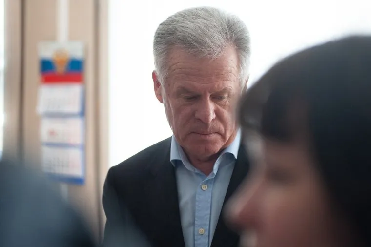 Астахов, Каменск-Уральский