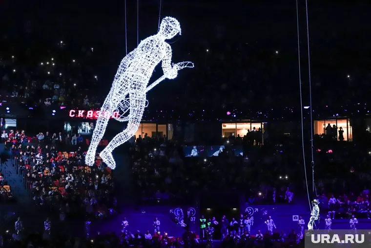 Долгожданное открытие ледовой арены получилось красочным