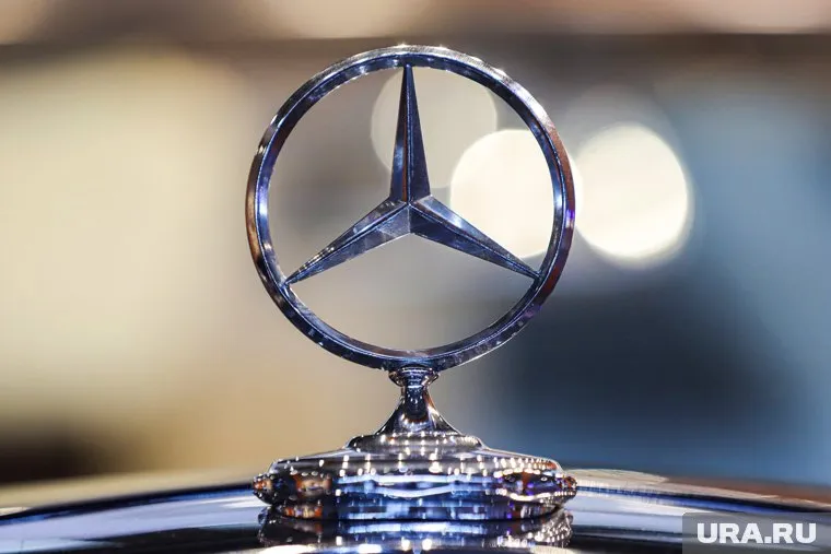 Хэмилтон перейдет из Mercedes в Ferrari в 2025 году