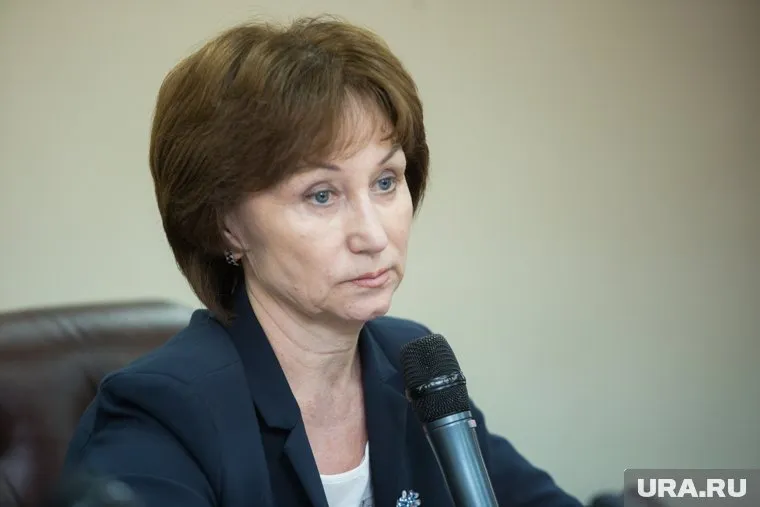 Наталья Стребкова проверит управление соцзащиты по выплатам на приемных детей