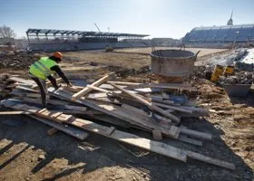 Житель ЯНАО воровал стройматериалы, чтобы построить забор