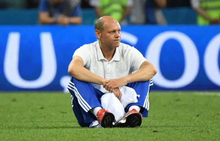 Биография Мирослава Ромащенко, покинувшего пост тренера «Урала» 