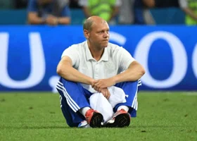 Мирослав Ромащенко, покинувший пост тренера «Урала»: футболист, тренер и его особая связь с Уралом