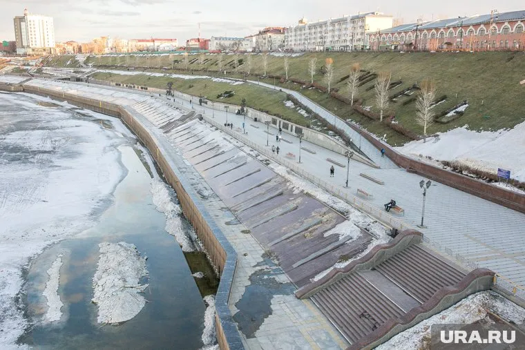 В Тюмени облачный день сменится морозной ночью с похолоданием до -28 градусов