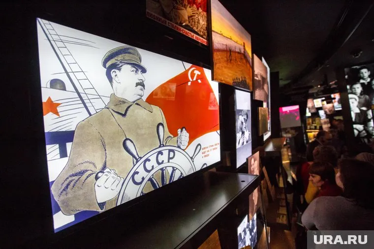 Борис Юлин заявил, что Сталин имел непосредственное отношение к победе