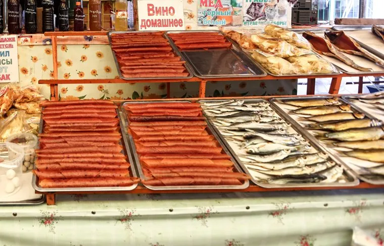 Продавцы выставили на прилавки рыбу без необходимых проверок