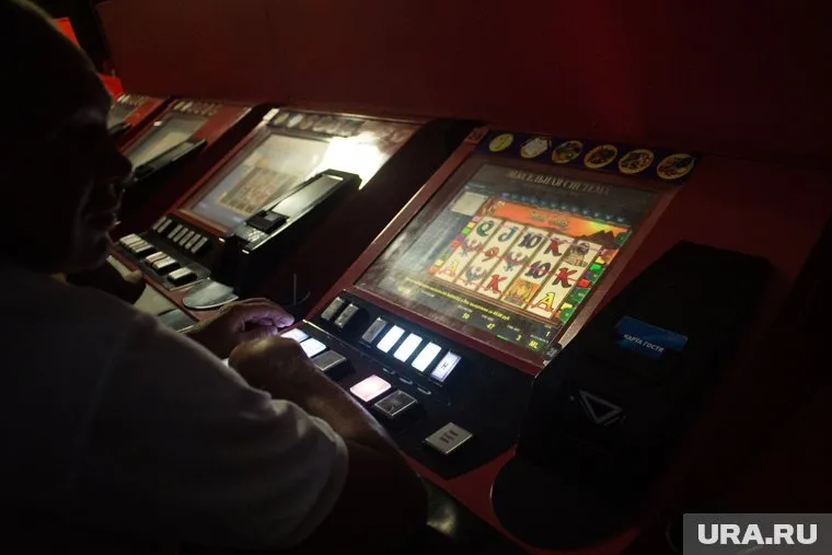 В ХМАО накрыли ОПГ, организовавшую подпольную сеть игровых клубов