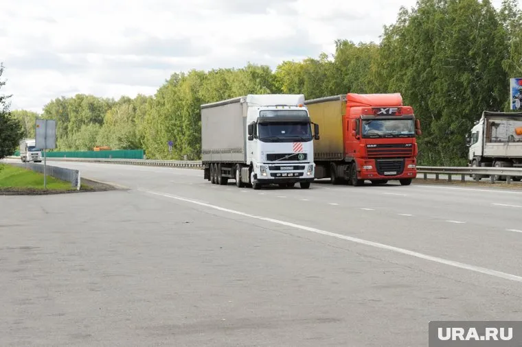На границе Польши и Украины погибли два водителя грузовиков, заявил Олег Соскин