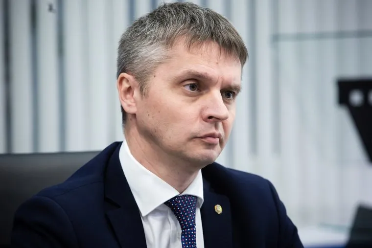 Собрание координационного совета по спорту в связи со скандалом спортивной общественности города и управлением физической культуры и спортаСургут