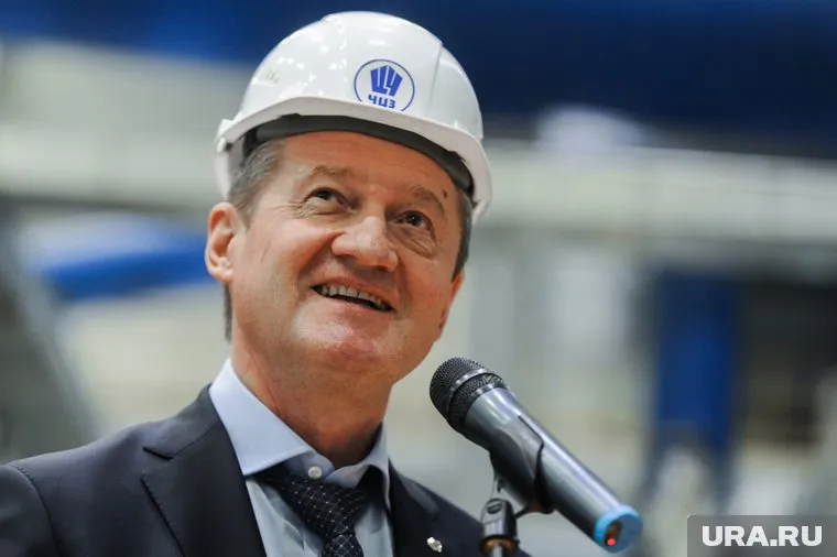 Однако главе УГМК Андрею Козицыну достались только комплименты