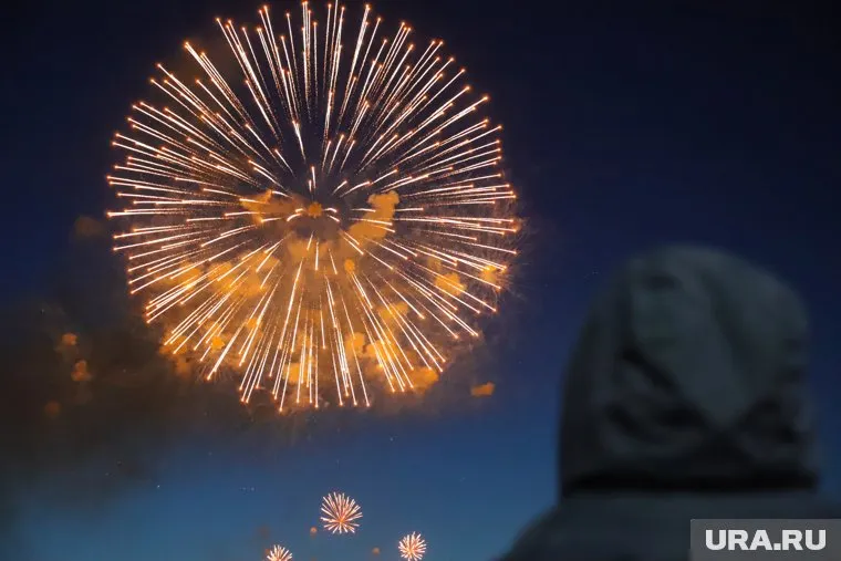 Неизвестные оставили надпись: «Сегодня фейерверк, а завтра будут грады»