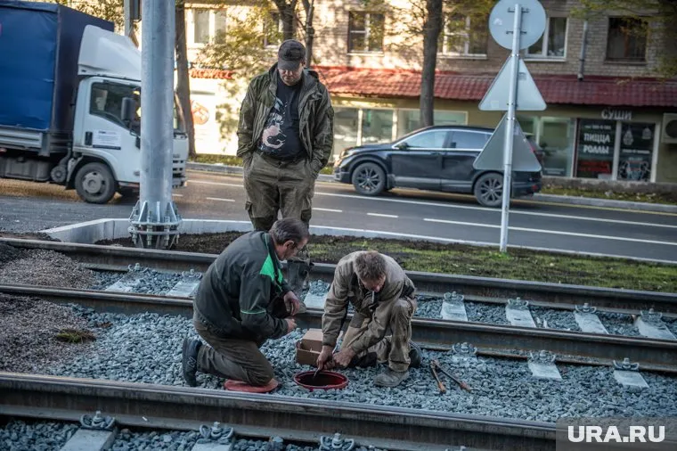 Трамвайные пути ремонтировали с апреля