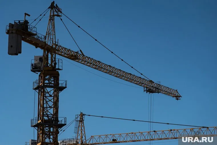 Строительство дома началось 14 лет назад