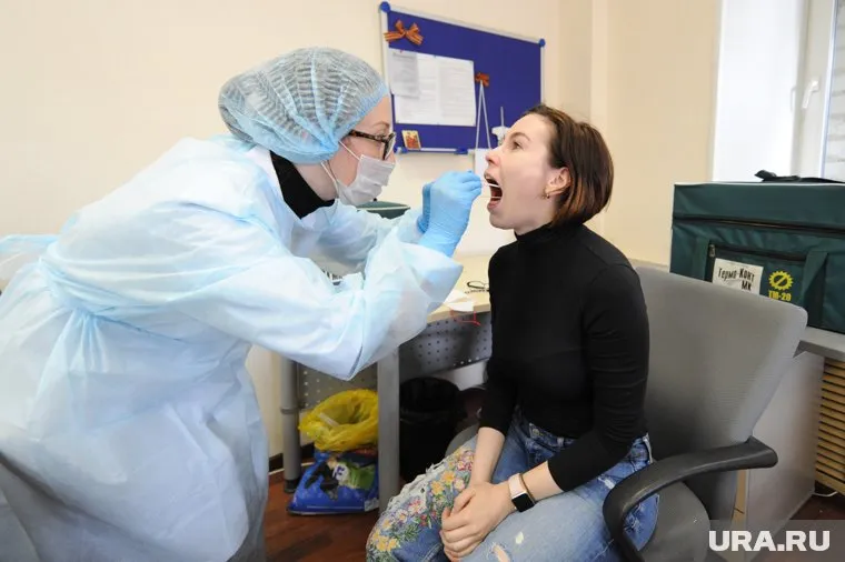 Мазок из глотки на коронавирус является самым неточным