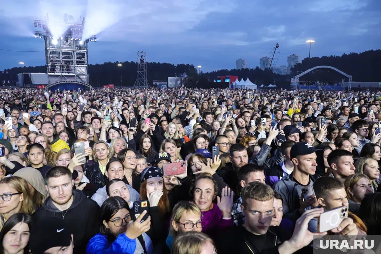 Фанаты Gorky Park обвинили Стаса Намина в обмане с концертом кавер-группы