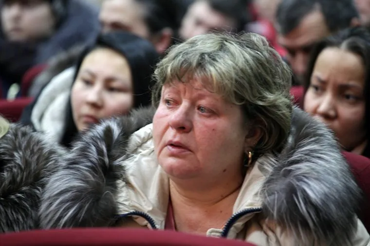 Собрание жильцов дома по Олимпийской 4, расселение после пожара. Тюмень, погорельцы, Олимпийская4