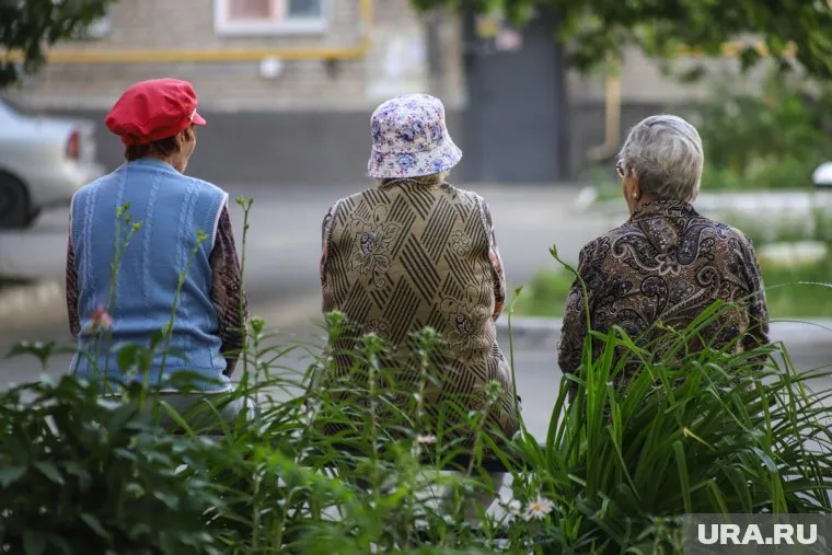 Банки подняли предельный возраст ипотечников до 70—75 лет