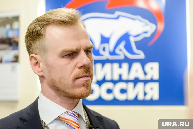 Антон Рыжий нацелился на место, освобожденное Алесей Субботиной в совете Калининского района Челябинска