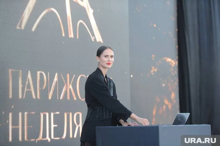 Парижская неделя моды проходит в одноименном селе в Челябинской области