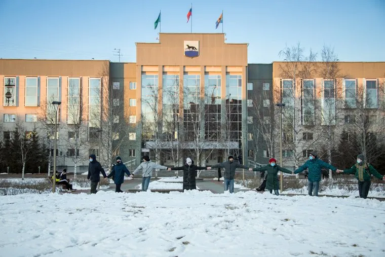 Несогласованный митинг в поддержку Навального. Сургут