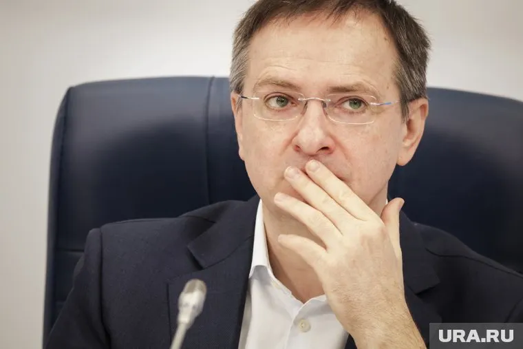 Мединский заявил, что Россия призвала Украину искать мира, а не перемирия