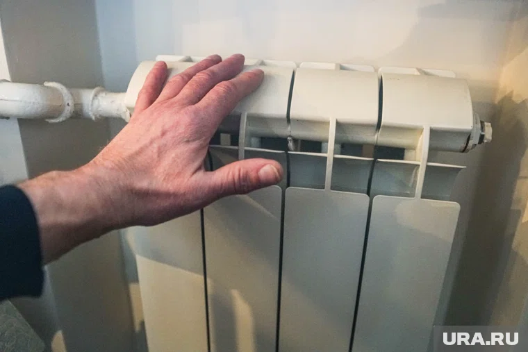 Батареи остыли в 38 домах