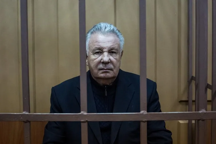 В Басманном суде на оглашении меры пресечения Ишаеву. Москва