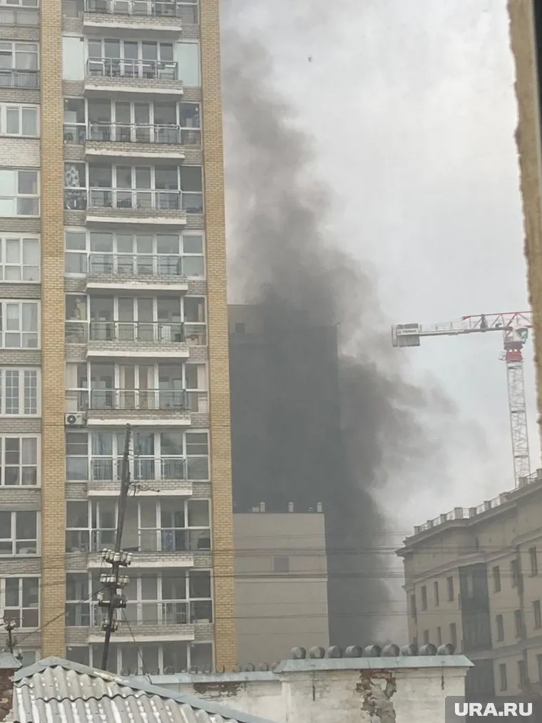 Загорелся утеплитель на стене здания ЖК «Квартал Федерация»