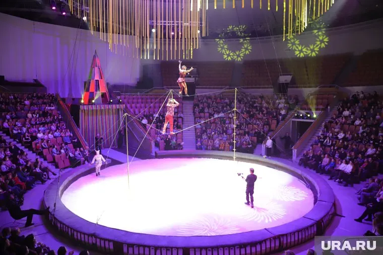 Не менее пяти человек пострадали при ЧП в цирке Нефтегорска