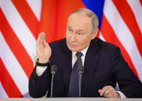Путин и Трамп обсудят в Будапеште проект мирного договора