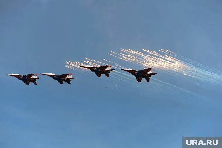 12 августа в России отметят День Военно-Воздушны-х сил